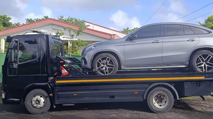 Service remorquage véhicules légers Le Lamentin